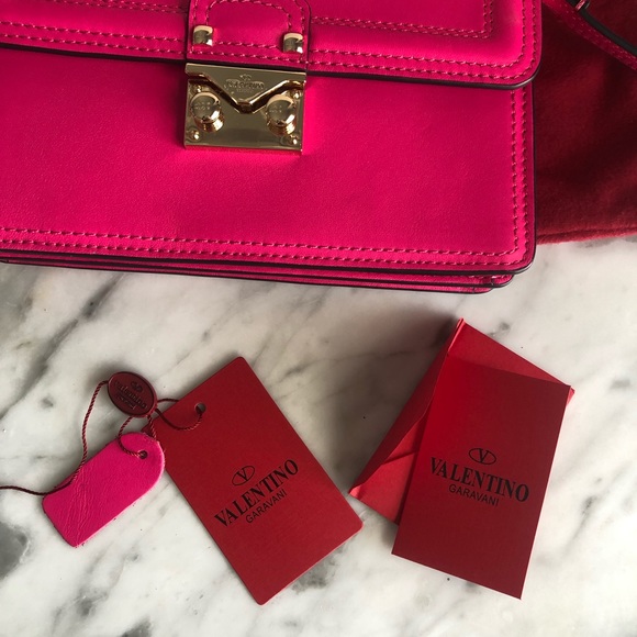 Valentino Garavani Hot Pink Bag - Picture 4 of 5
